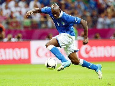 balotelli-tapeitimes
