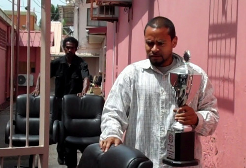 Photo: Court-appointed marshalls remove the TTFF's assets on 8 February 2012.