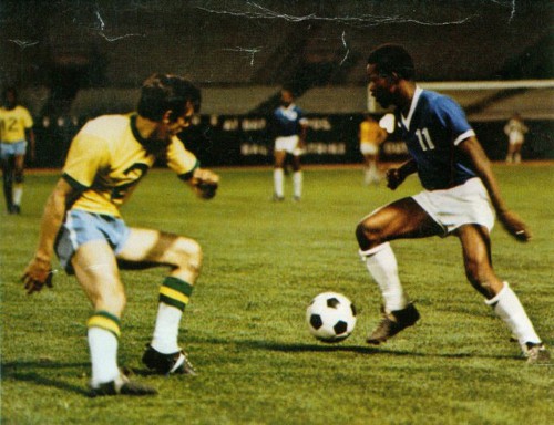 Photo: Trinidad and Tobago football icon Warren Archibald (right) wrongfoots NY Cosmos defender Barry Mahy while representing the Washington Darts in the NASL. (Courtesy ttfootballhistory.com)
